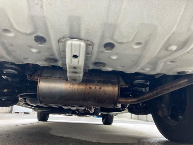 TOYOTA NOAH 2009 Image 31