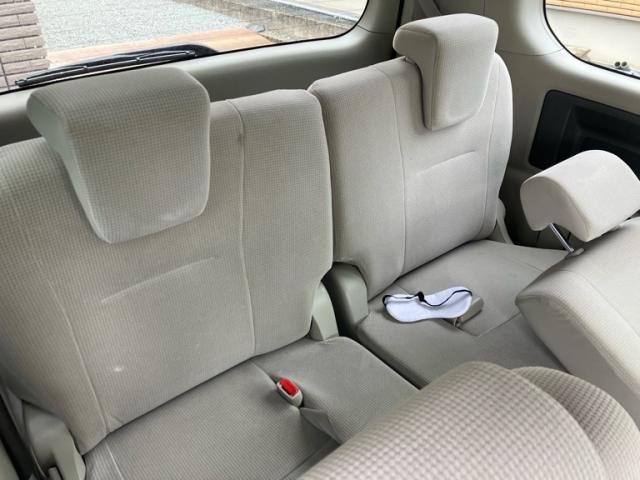 TOYOTA NOAH 2009 Image 31