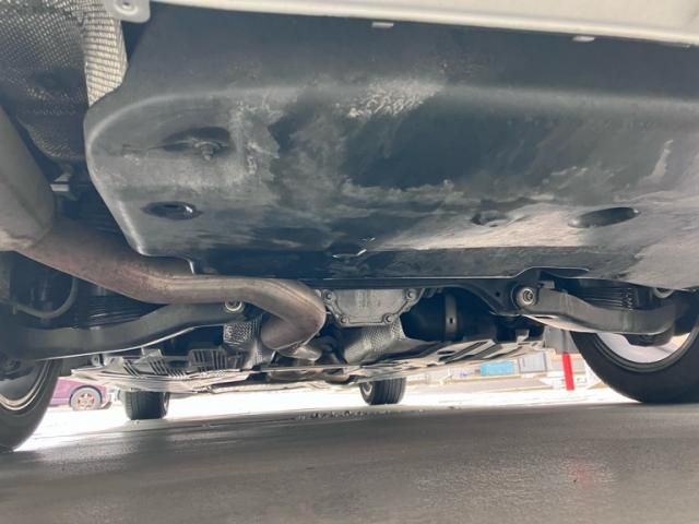 MERCEDES BENZ C CLAS 2018 Image 31