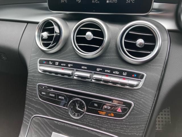 MERCEDES BENZ C CLAS 2018 Image 31