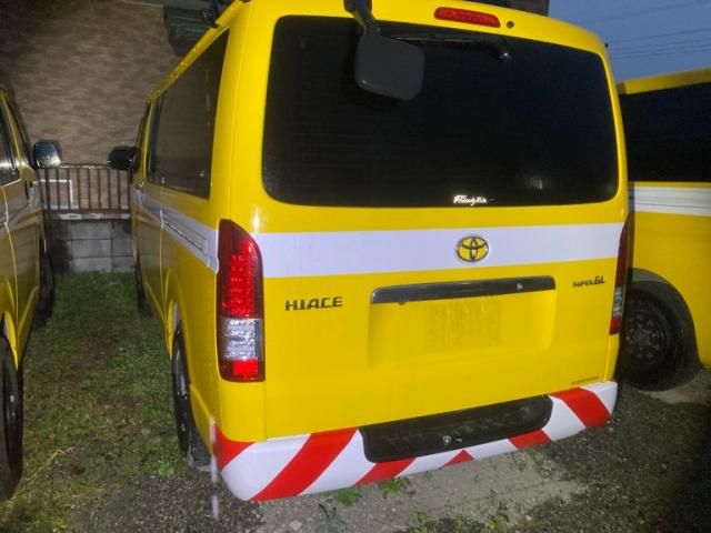 TOYOTA REGIUSACE VAN 2WD 2012 Image 31