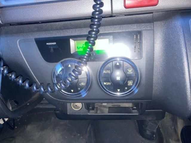 TOYOTA REGIUSACE VAN 2WD 2012 Image 31