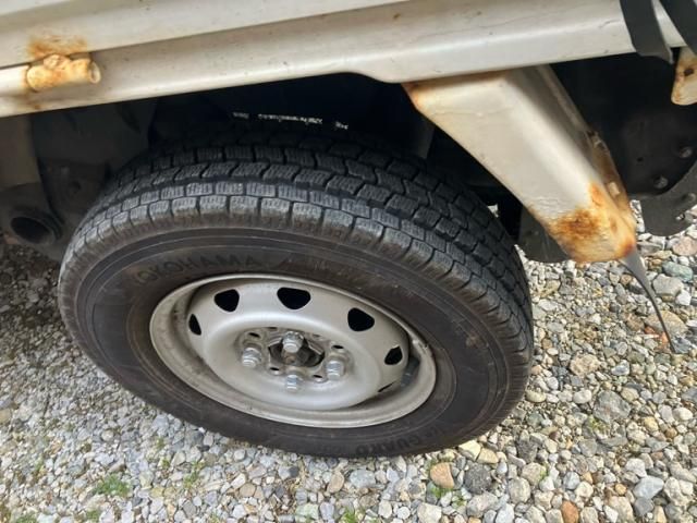 SUBARU SAMBAR TRUCK 4WD 2000 Image 31