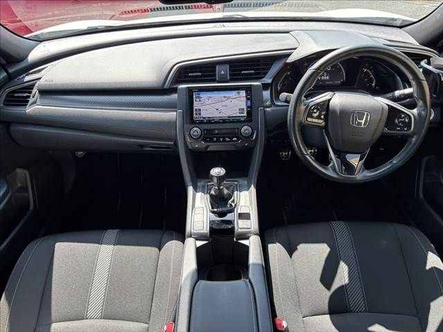 HONDA CIVIC HATCHBACK 2019 Image 31