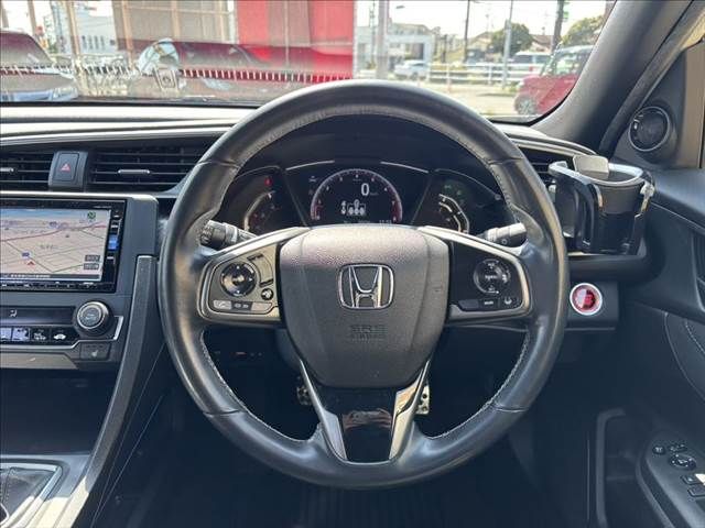 HONDA CIVIC HATCHBACK 2019 Image 31