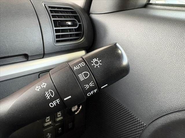 DAIHATSU TANTO CUSTOM 2014 Image 31