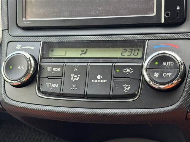 TOYOTA COROLLA AXIO 2015 Image 31