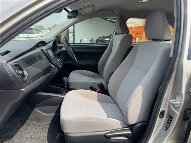 TOYOTA COROLLA AXIO 2015 Image 31