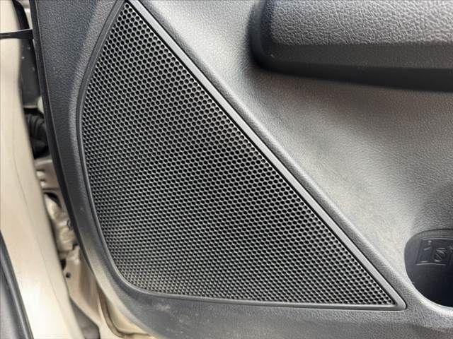 TOYOTA COROLLA AXIO 2015 Image 31