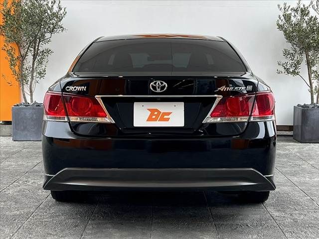 TOYOTA CROWN SEDAN 2015 Image 31