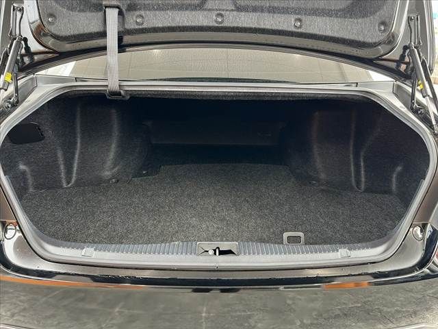 TOYOTA CROWN SEDAN 2015 Image 31