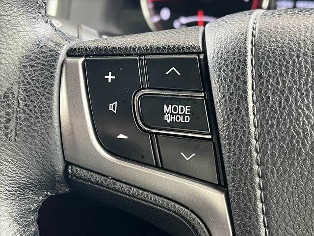 TOYOTA CROWN SEDAN 2015 Image 31