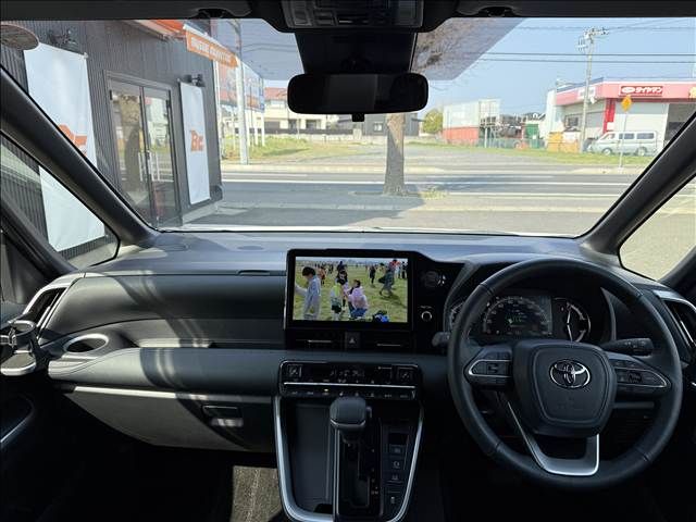 TOYOTA VOXY 2024 Image 31