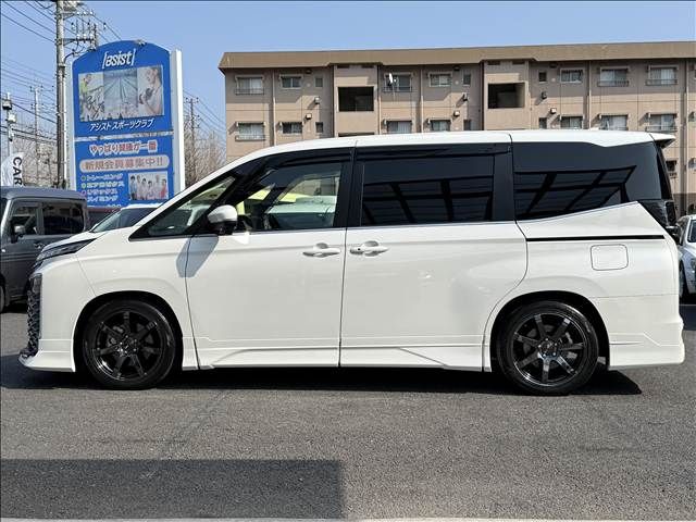 TOYOTA VOXY 2024 Image 31