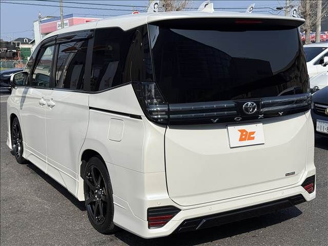 TOYOTA VOXY 2024 Image 31
