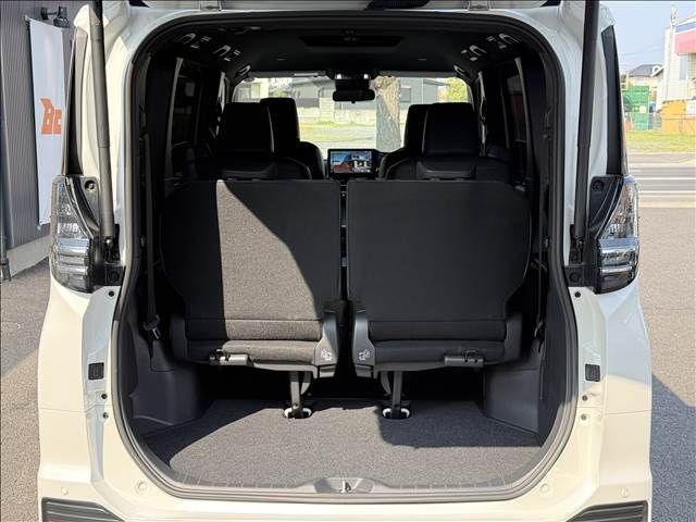 TOYOTA VOXY 2024 Image 31