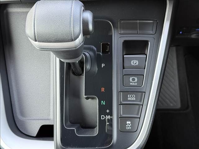 TOYOTA VOXY 2024 Image 31