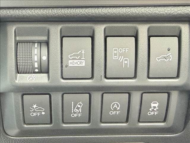 SUBARU LEGACY OUTBACK 2019 Image 31