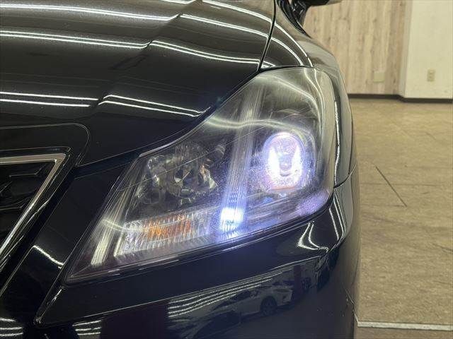 TOYOTA CROWN SEDAN 2011 Image 31