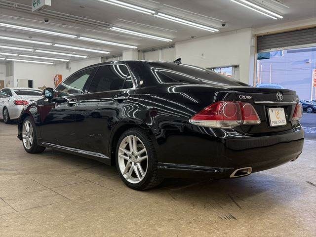 TOYOTA CROWN SEDAN 2011 Image 31