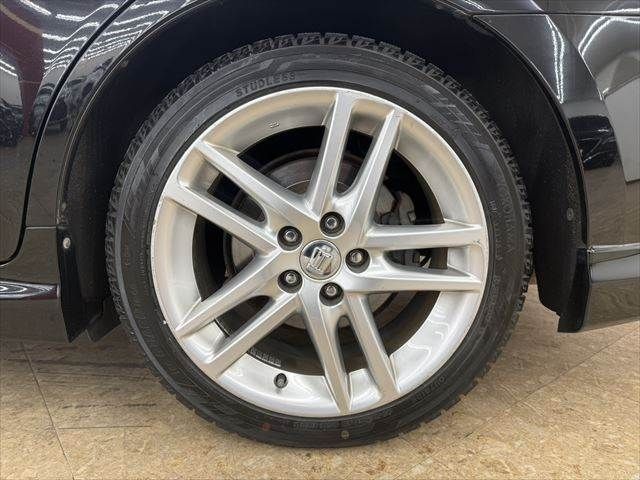 TOYOTA CROWN SEDAN 2011 Image 31