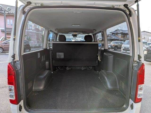 TOYOTA HIACE VAN 2WD 2018 Image 31