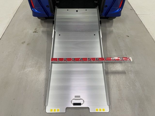 HONDA N BOX CUSTOM 2020 Image 31