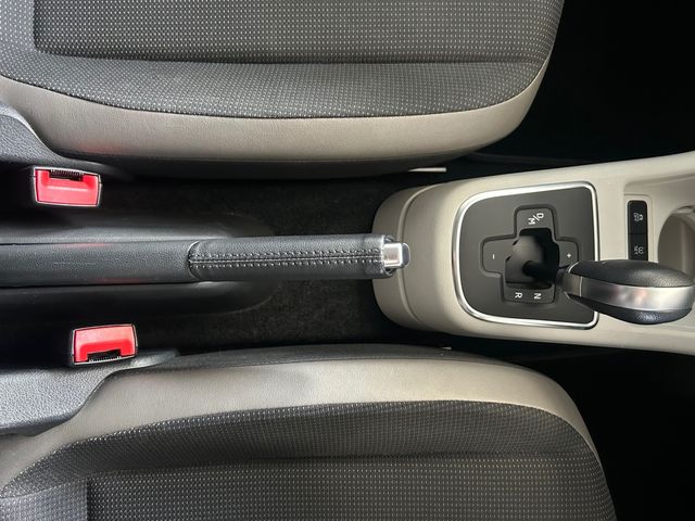 VOLKSWAGEN UP! 2018 Image 31