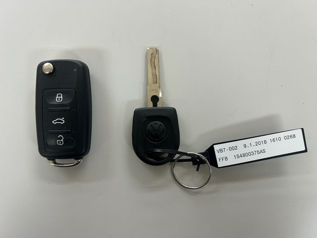 VOLKSWAGEN UP! 2018 Image 31