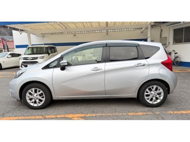NISSAN NOTE 2015 Image 31