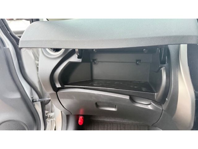 NISSAN NOTE 2015 Image 31