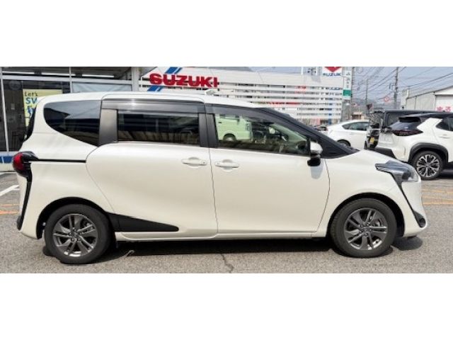 TOYOTA SIENTA HYBRID 2020 Image 31