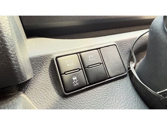 TOYOTA SIENTA HYBRID 2020 Image 31