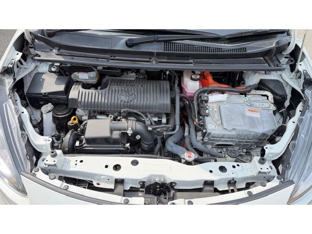 TOYOTA SIENTA HYBRID 2020 Image 31