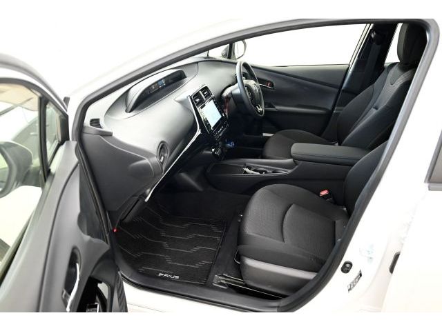 TOYOTA PRIUS 2022 Image 31