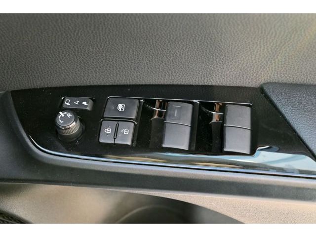 TOYOTA PRIUS 2022 Image 31