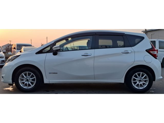 NISSAN NOTE 2018 Image 31