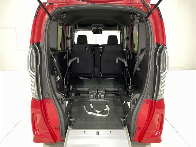 HONDA N BOX CUSTOM 2018 Image 31