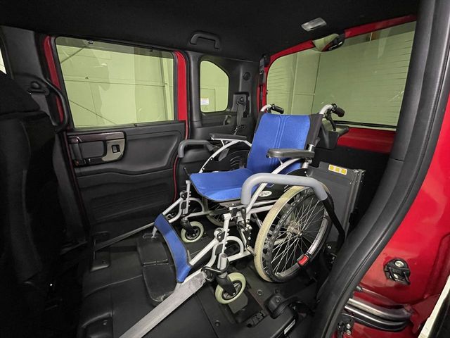 HONDA N BOX CUSTOM 2018 Image 31