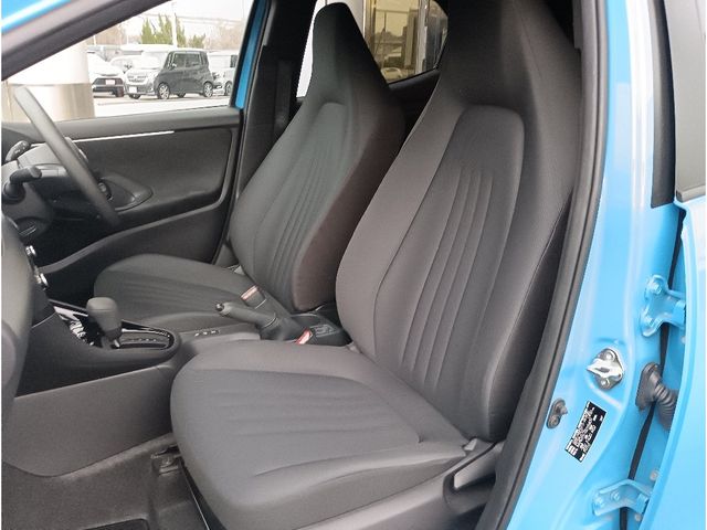 TOYOTA YARIS HYBRID 2022 Image 31