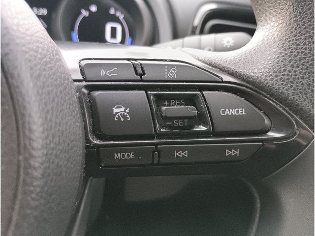 TOYOTA YARIS HYBRID 2022 Image 31