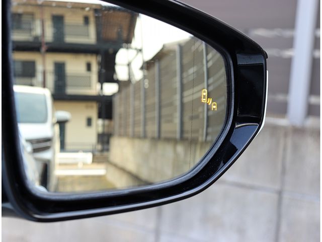 TOYOTA LEXUS UX250H 2020 Image 31