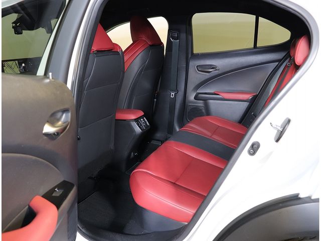 TOYOTA LEXUS UX250H 2020 Image 31