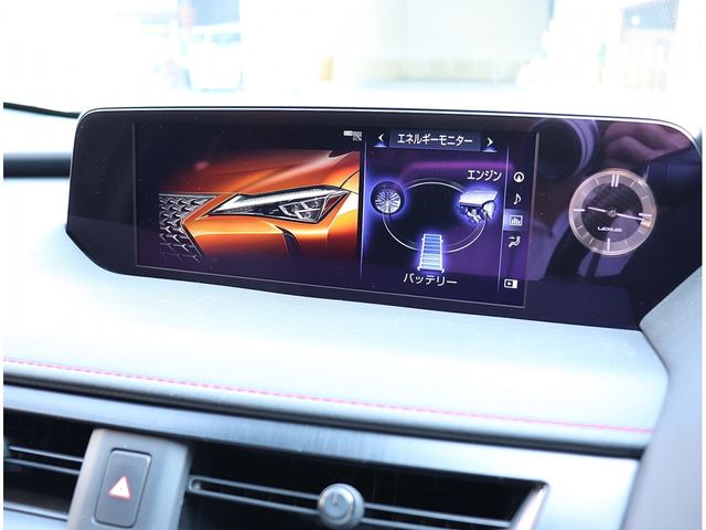 TOYOTA LEXUS UX250H 2020 Image 31