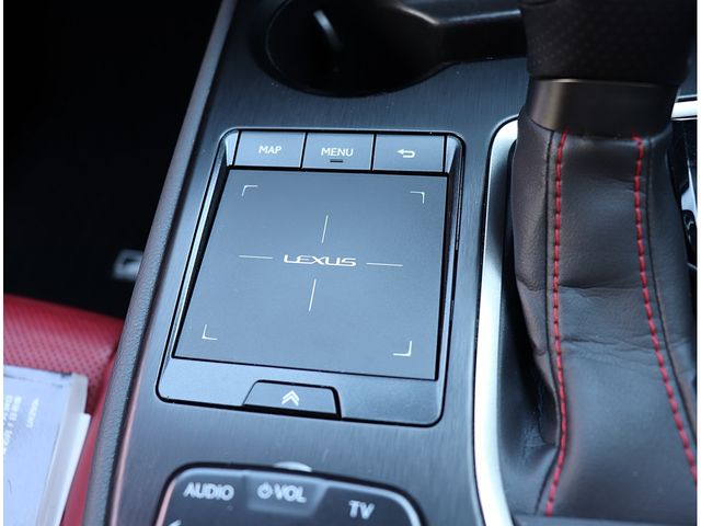 TOYOTA LEXUS UX250H 2020 Image 31