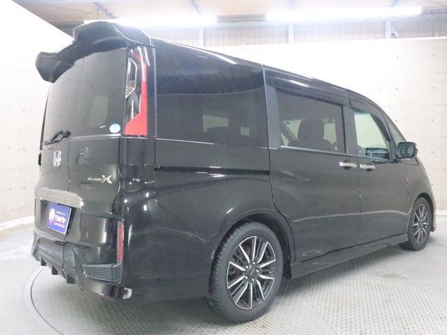 HONDA STEPWAGON 2017 Image 31