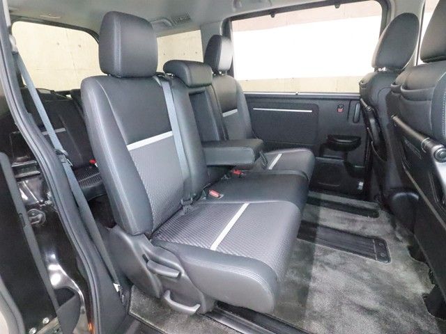 HONDA STEPWAGON 2017 Image 31