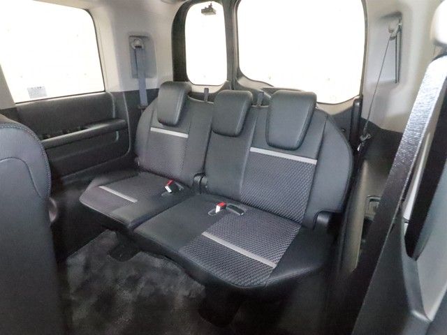 HONDA STEPWAGON 2017 Image 31