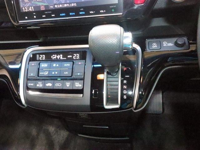 HONDA STEPWAGON 2017 Image 31