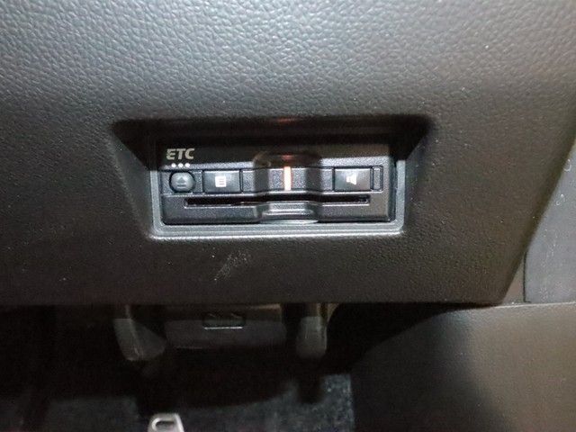 SUZUKI SWIFT 2023 Image 31